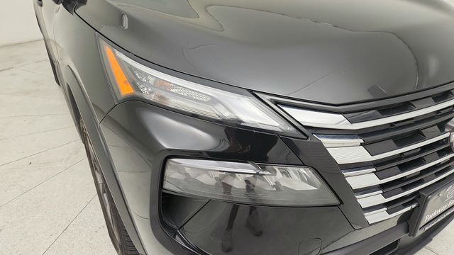 2024 Nissan Rogue SV - 9