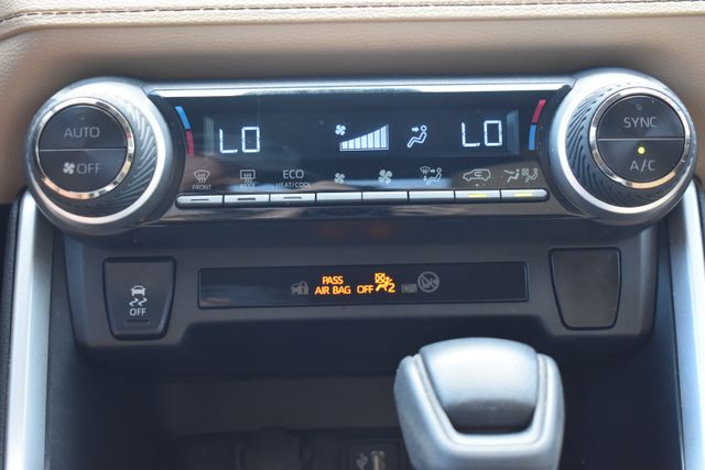 2023 Toyota RAV4 LE - Photo 27