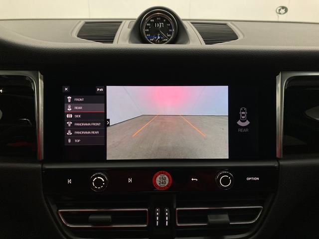 2025 Porsche Macan S