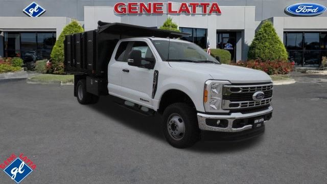 2023 Ford F-350 Super Duty Chassis XL SuperCab DRW 4WD