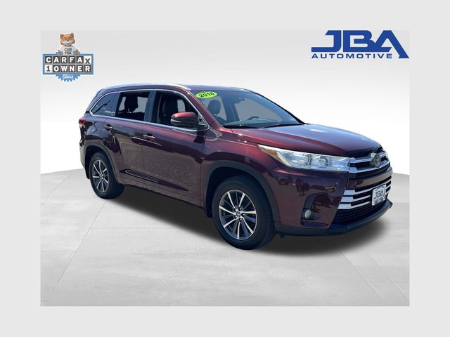 Ooh La La Rouge Mica 2018 Toyota Highlander XLE AWD SUV / Crossover All-Wheel Drive 8-Speed Automatic