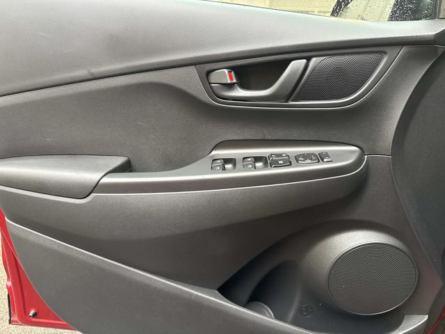 2023 Hyundai Kona - Image 17