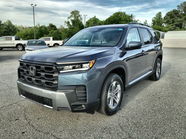 new 2026 Honda Pilot car, priced at $43,894