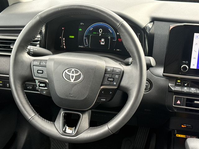2025 Toyota Camry LE - Photo 13