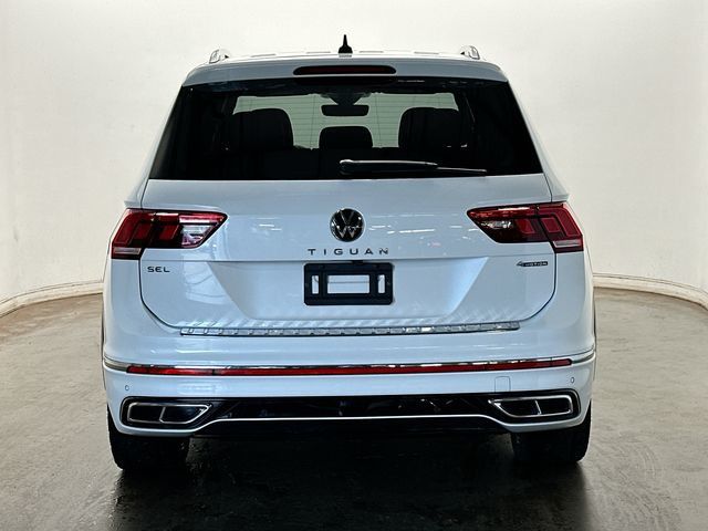 2022 Volkswagen Tiguan 2.0T SEL R-Line White at South Hills Kia