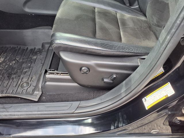 Used 2020 Black Jeep  image 26