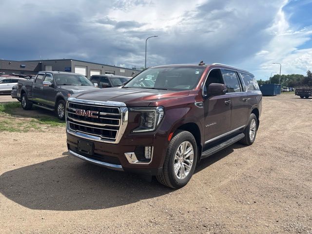 2022 Redwood Metallic GMC Yukon XL SLT 4X4 SUV
