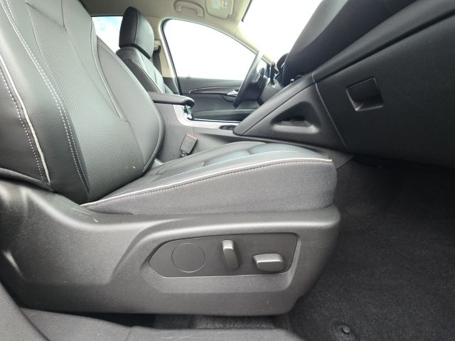 2023 Buick Envision Essence:C02550