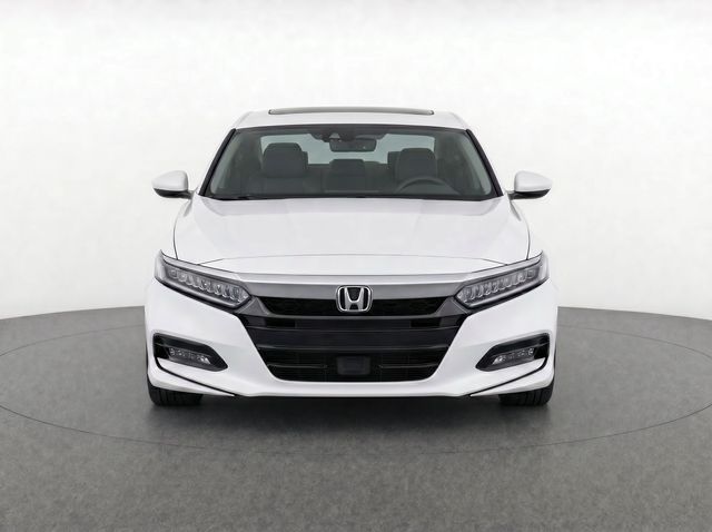 Used 2020  Honda Sport 2.0T image 2