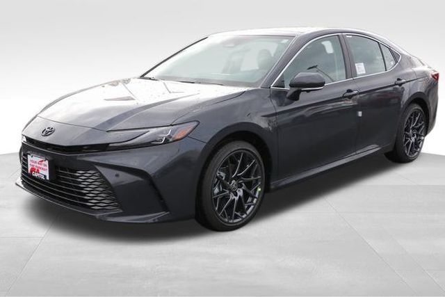 2025 Toyota Camry LE 21