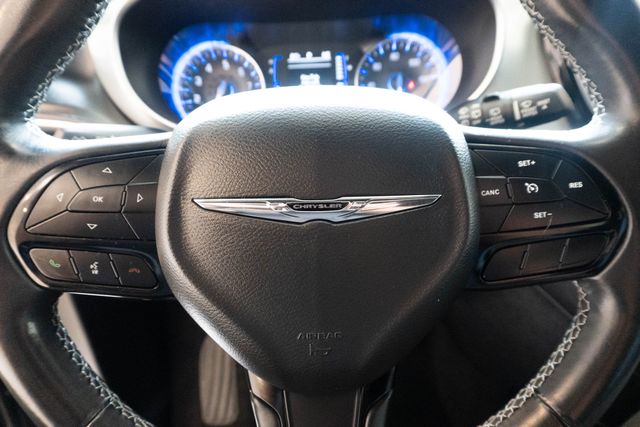 Used 2020 Chrysler Pacifica Van