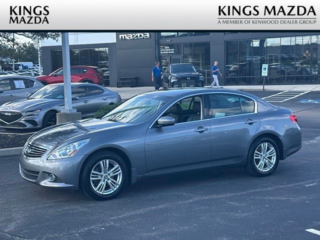  2011 INFINITI G25 x AWD   
