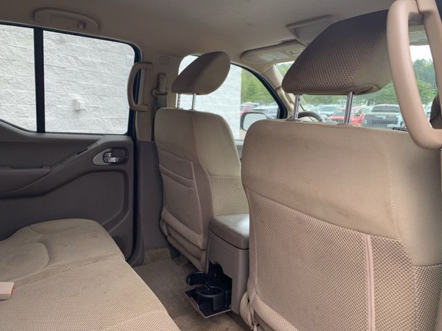 2016 Nissan Frontier SV photo