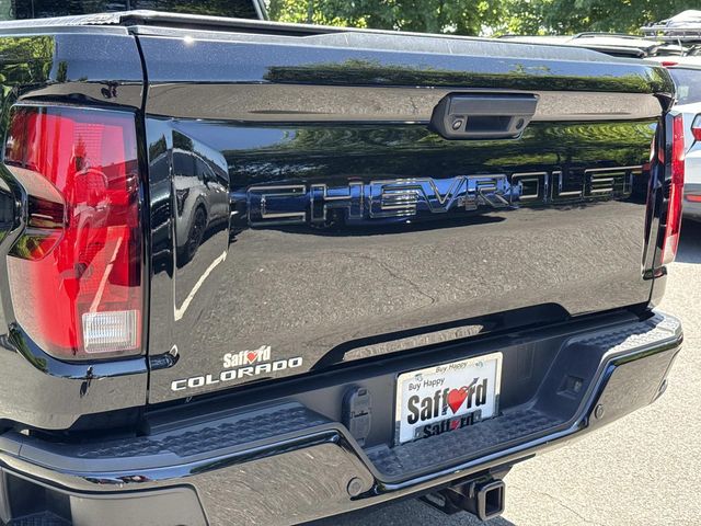 Used 2023 Black Chevrolet Z71 image 10