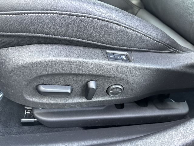 Used 2018 Black Buick Essence image 29