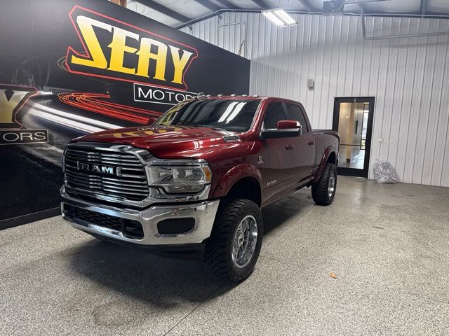 2020 RAM 2500 Rojo (Delmonico Red Pearlcoat) Camioneta Todo terreno 6 velocidades Automática
