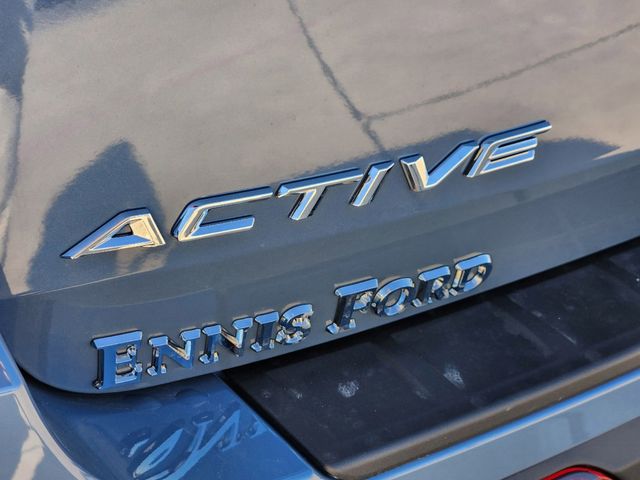 2025 Ford Explorer Active 13