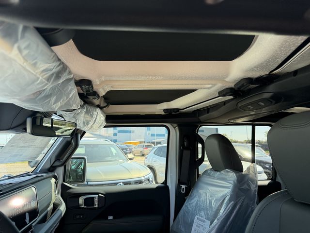 new 2026 Jeep Gladiator car, priced at $58,685