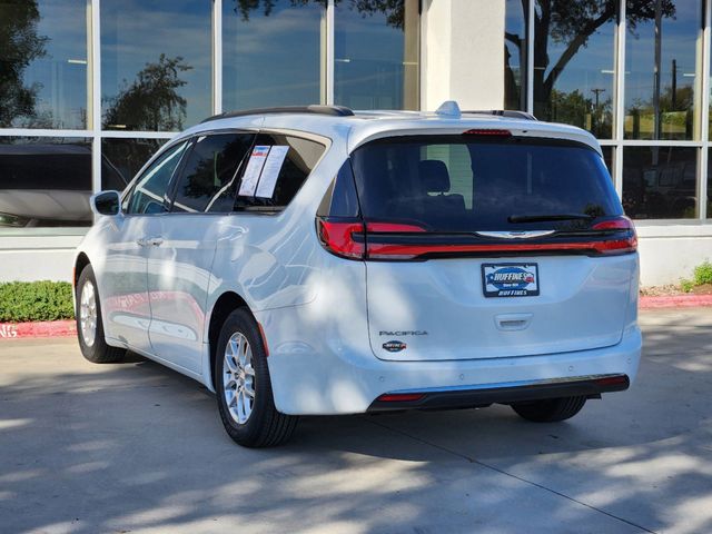 2022 Chrysler Pacifica Touring L 5