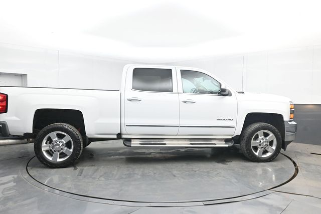 Used 2016 White Chevrolet LTZ image 15
