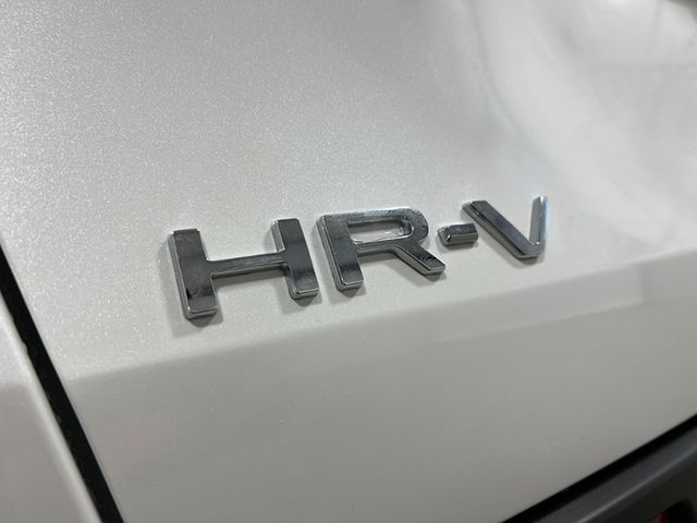 2025 Honda HR-V LX 9