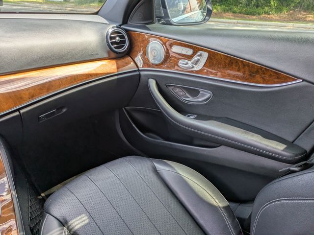 2019 Mercedes-Benz E 300 