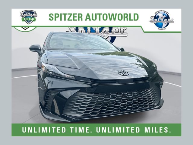 2026 Toyota Camry SE Hybrid's photo