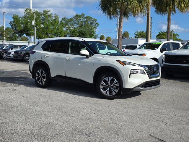 2021 Nissan Rogue SV FWD