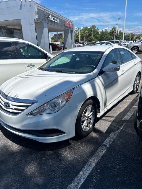 2014 Pearl White Hyundai Sonata GLS FWD Sedan