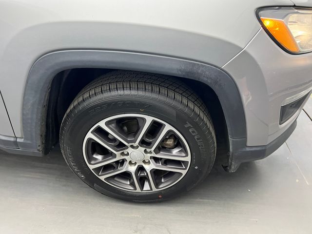 2019 Billet Silver Metallic Clearcoat Jeep Compass Latitude FWD SUV