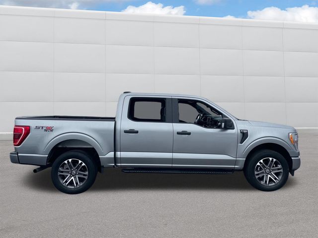 2022 Ford F-150 XL 8