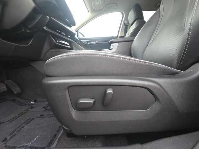 2023 Buick Envision Essence:C02556