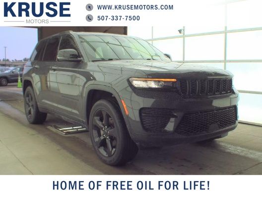 2022 Jeep Grand Cherokee Laredo