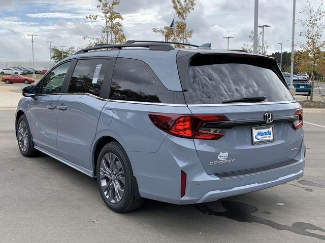 2025 Honda Odyssey Touring 8