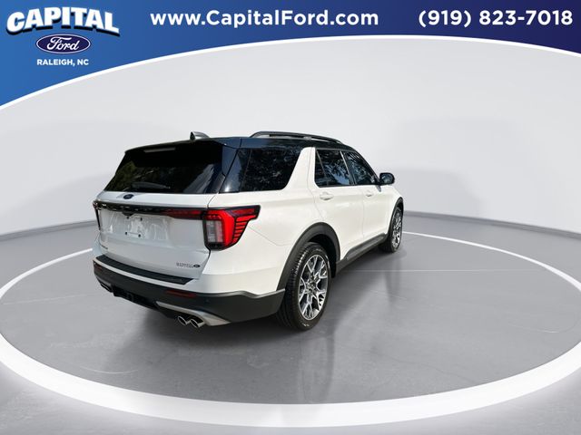 Used 2025 White Ford Platinum image 8