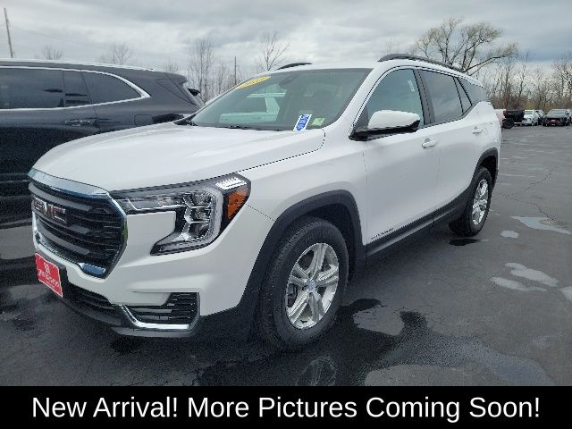 Summit White 2023 GMC Terrain SLE FWD SUV / Crossover Front-Wheel Drive 9-Speed Automatic