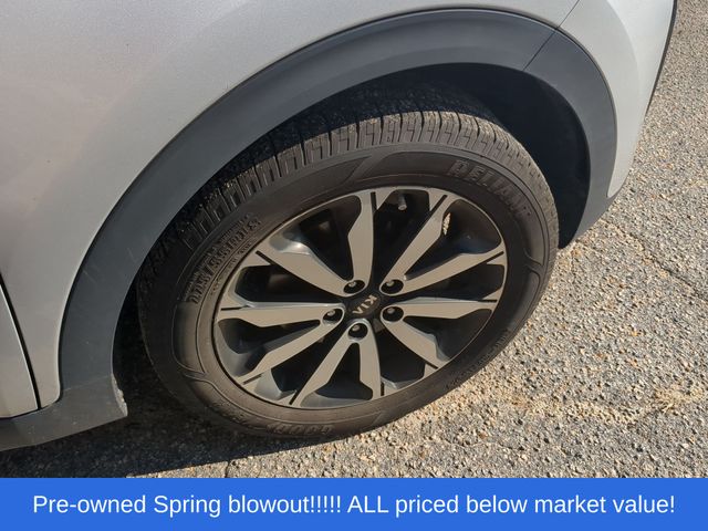 Used 2017 Silver Kia EX image 14