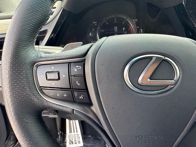 2022 Lexus ES - $39,888