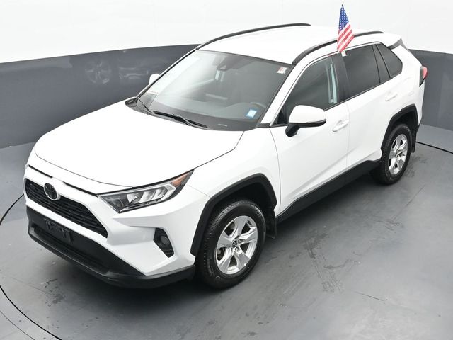 2021 Toyota RAV4 XLE 42