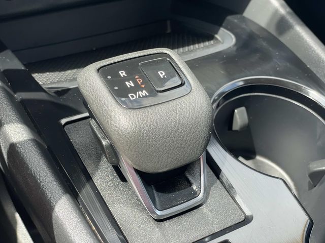 Used 2025 White Nissan SV image 31
