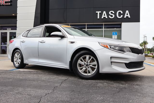 Silky Silver 2016 Kia Optima Sedan Front-Wheel Drive 6-Speed Automatic