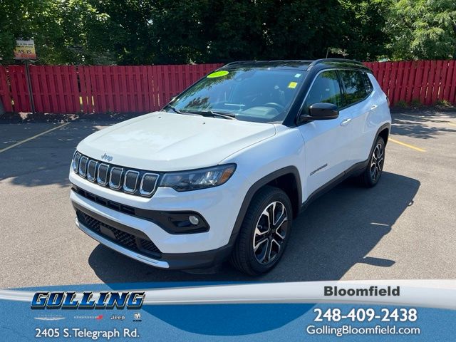 Bright White Clearcoat 2022 Jeep Compass SUV / Crossover Four-Wheel Drive 9-Speed Automatic