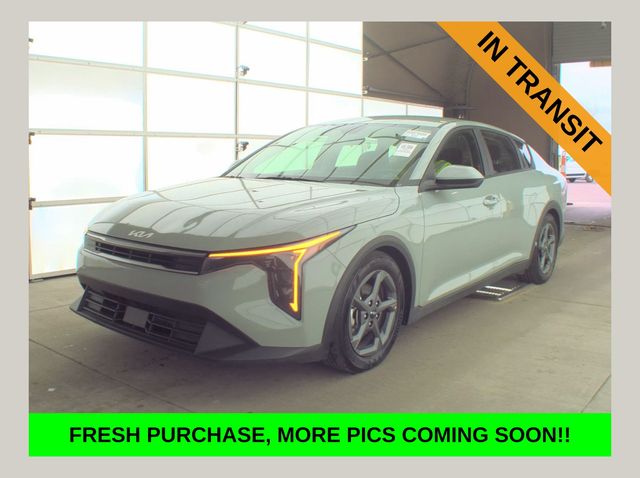 2025 Kia K4 LXS FWD