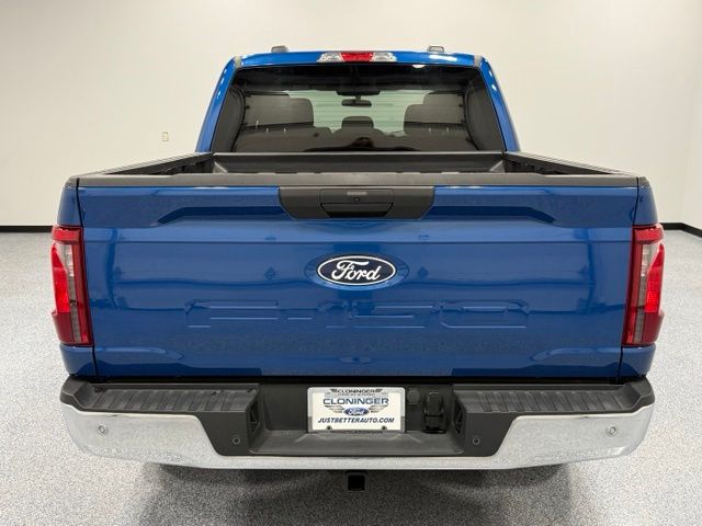 Used 2025 Blue Ford XLT image 7