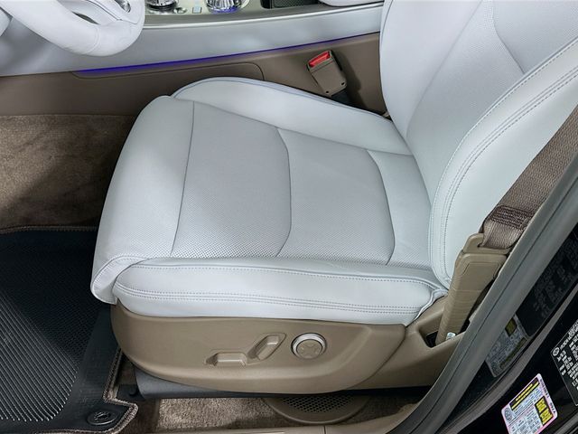 Thumbnail: 2026 Genesis GV70 - 21