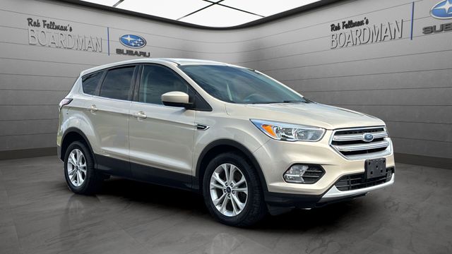 White Gold Metallic 2017 Ford Escape SUV / Crossover Front-Wheel Drive 6-Speed Automatic