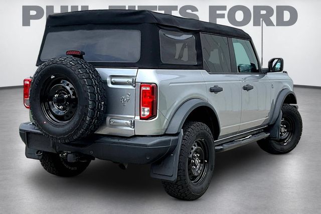 2023 Ford Bronco Black Diamond - 5