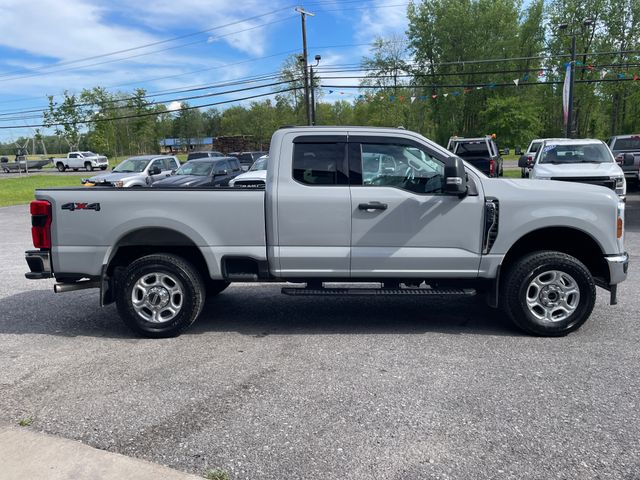 2026 Ford F-350SD XLT - Avalanche exterior view 8