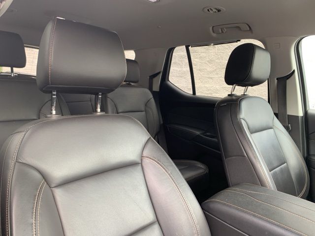 2021 Chevrolet Traverse RS photo