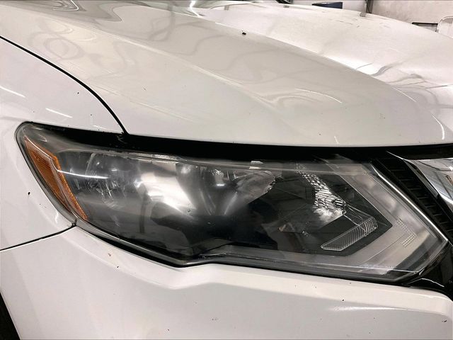 2017 Nissan Rogue SV White at Audi Porsche Sewickley